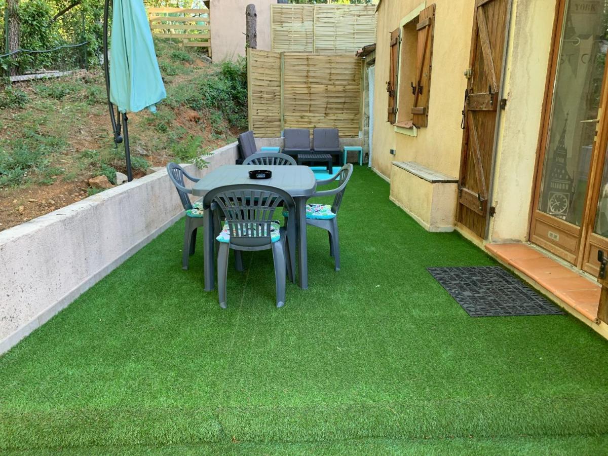 Logement Mabouya Brignoles Exterior photo